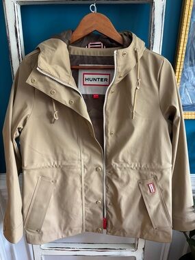 Hunter Beige/Tan Hooded Waterproof Raincoat